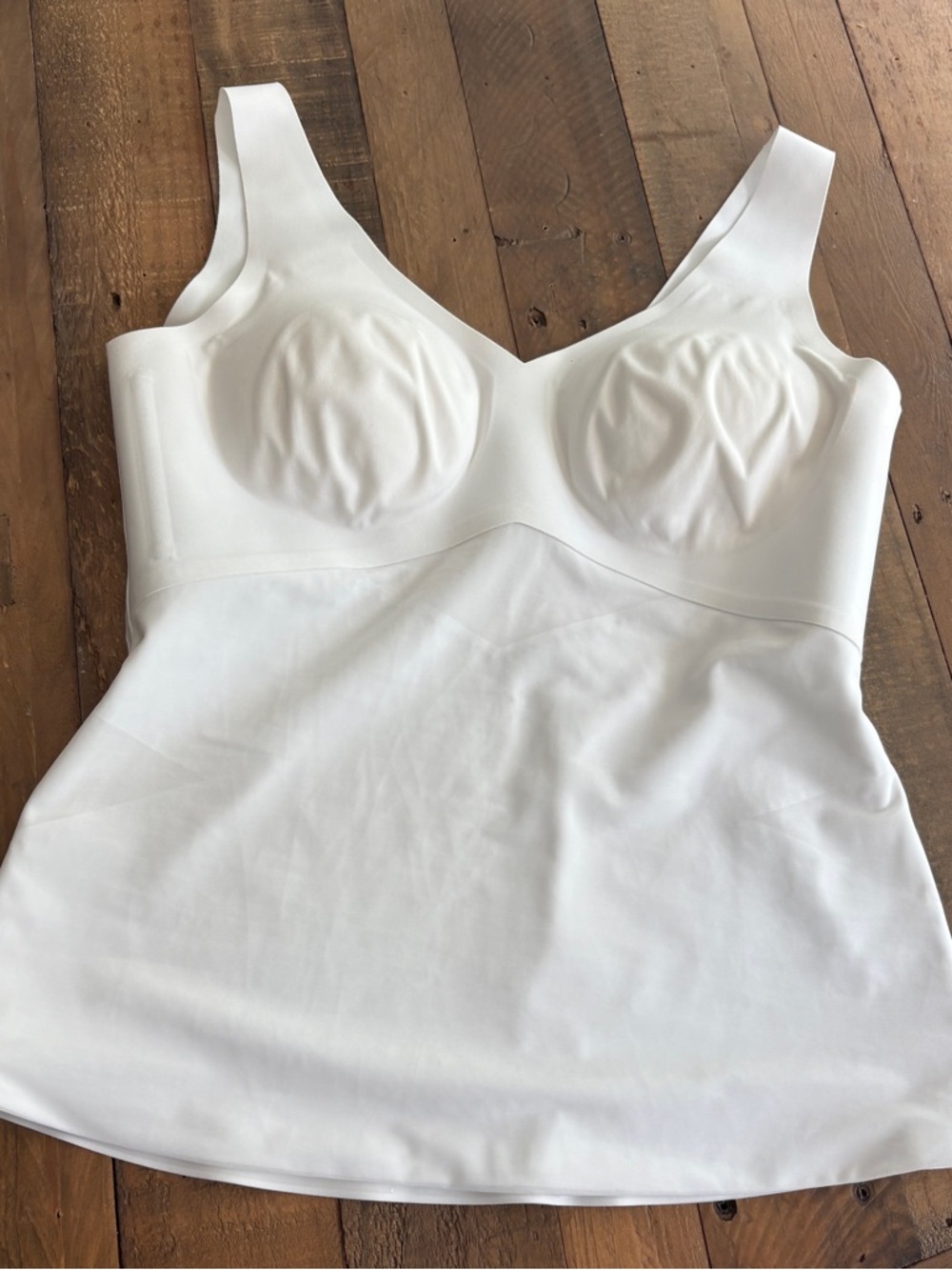 HoneyLove Liftwear V neck  Tank in White Size Large
